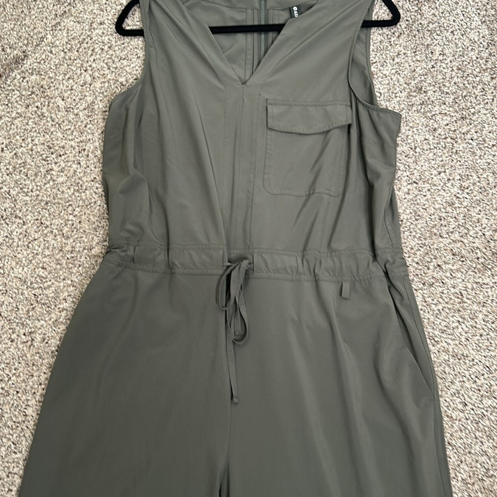 Athleta Topanga wide leg jumpsuit olive green size L Y neck - Picture 11 of 14